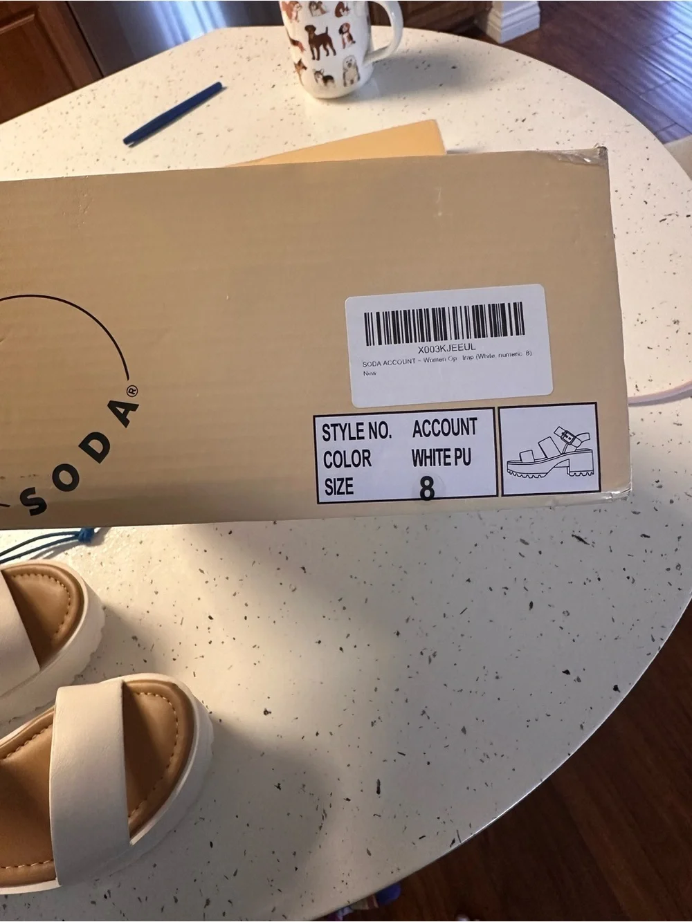 NWT SODA Chunky Platform Strappy Sandals - White